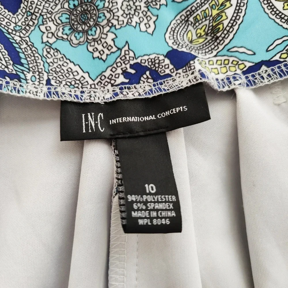 Paisley Print Skirt / Blue & Yellow / Size 10 • New w/o Tags